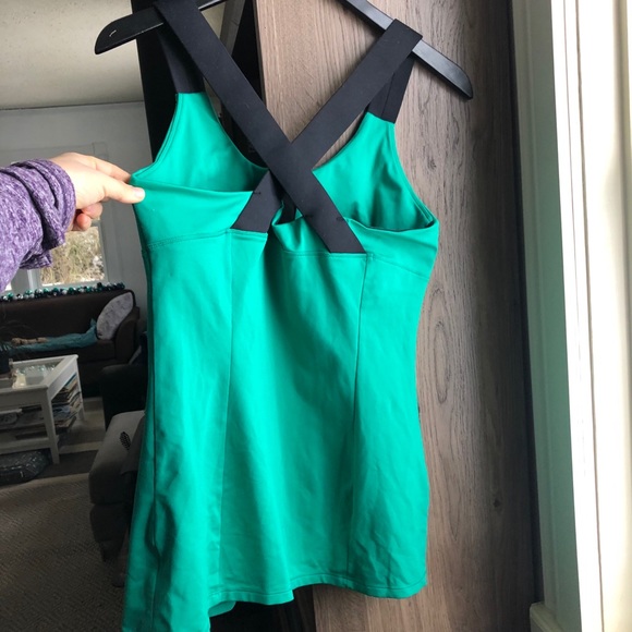 MEC cross back top - Picture 4 of 4